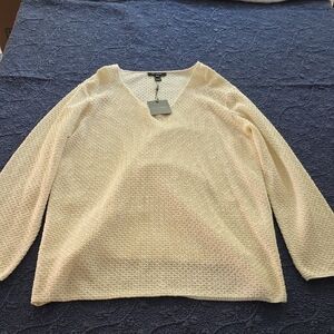 St. John Elegant Cream Sweater XL
